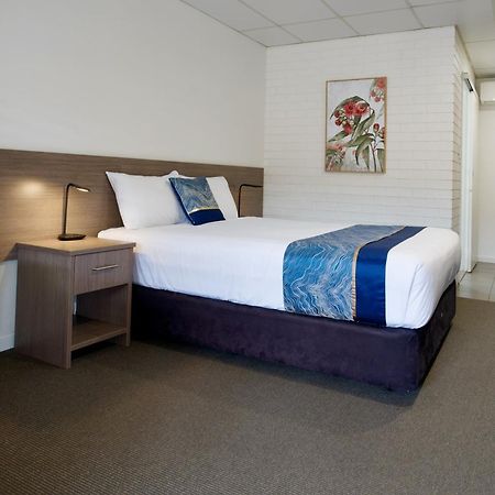 Chalet Motor Inn Bundaberg Exterior photo